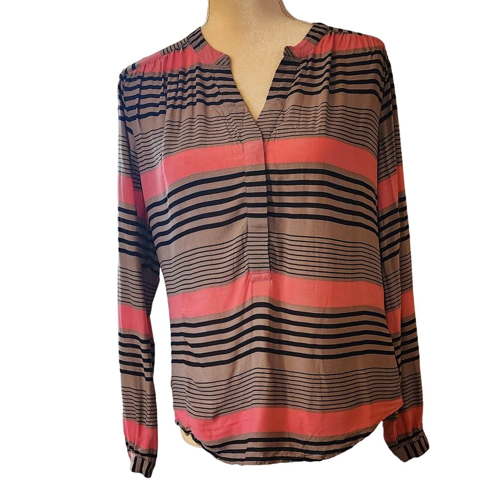 Loft Women's Light Weight V-Neck Button Down Striped Petites Size MP